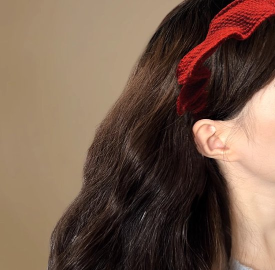 Headband - Set of Two - Retro Style with Ruffles - Elegant and Stylish Headband for Women - Suitable for Parties, Daily Wear and Special Occasions (White + Pink)