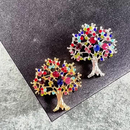 "Everlasting Growth" Tree Crystal Brooch: Carving Eternal Life with Sparkling Branches, Infusing Daily Wear with the Poetic Guarding Power of Nature