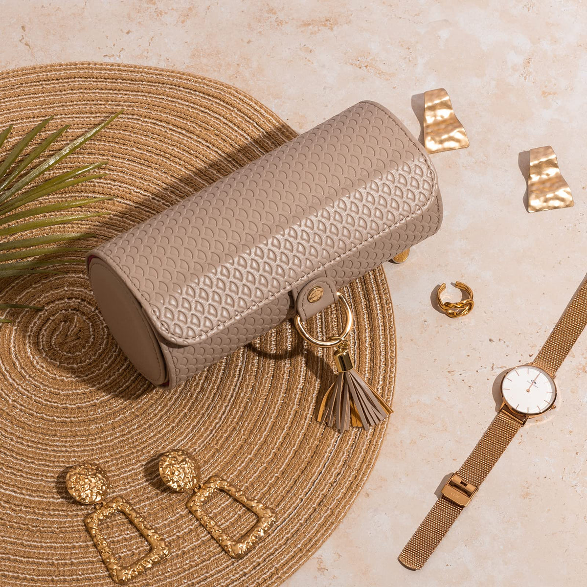 Grey Travel Jewelry Case: 3-Layer PU Cylinder Organizer for Necklaces, Earrings, Gifts for Travelers & Jewelry Lovers