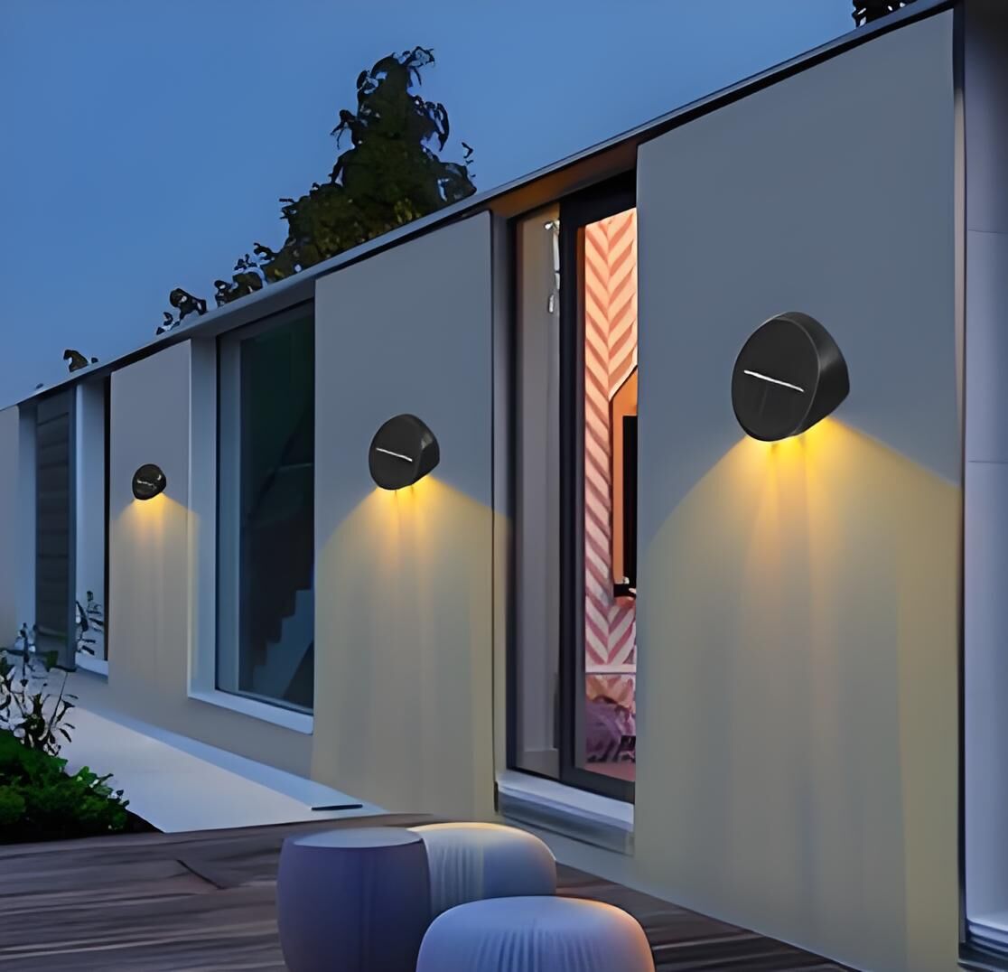 Solar Outdoor Wall Lights (4-Pack): IP44 Waterproof LED Sconces for Garden, Patio & Pathway Lighting（Warm light）