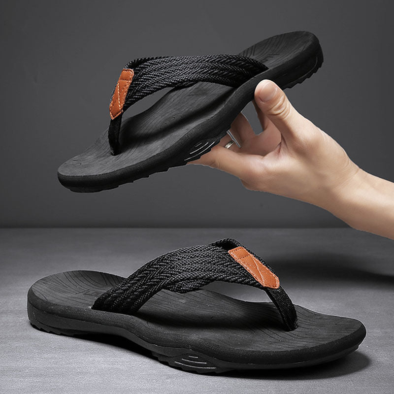 Men's Outdoor Non-Slip Flip Flops, 6 Colors EVA Lightweight Thick-Sole Beach Sandals for Casual & Sports(black-44)