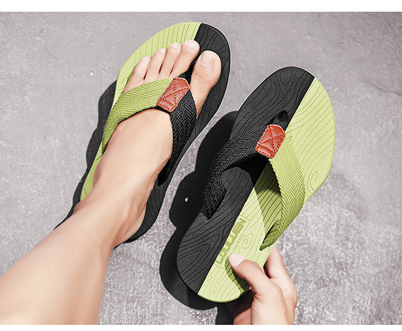 Men's Outdoor Non-Slip Flip Flops, 6 Colors EVA Lightweight Thick-Sole Beach Sandals for Casual & Sports(black and green-39)