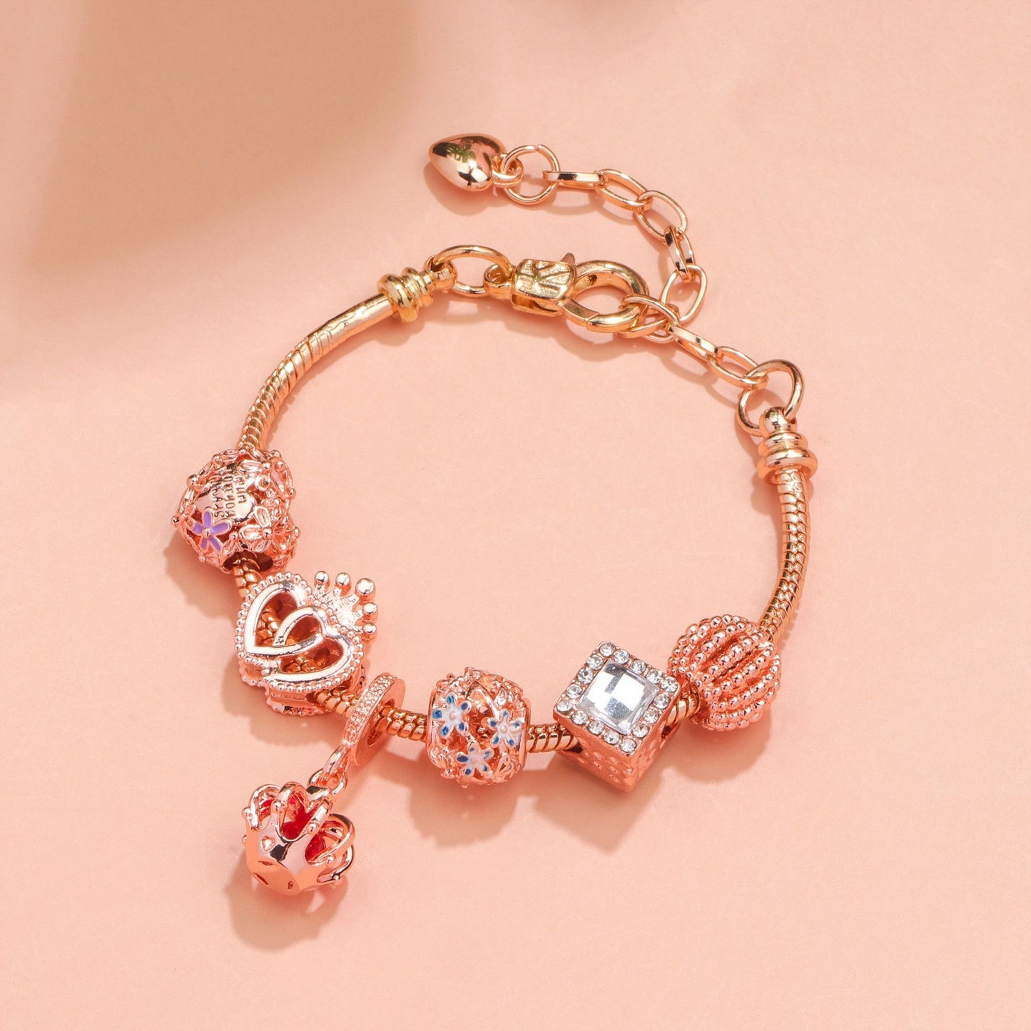 Hollow-out Rhinestone Heart Flower Charm Bracelet(rose gold,17cm)