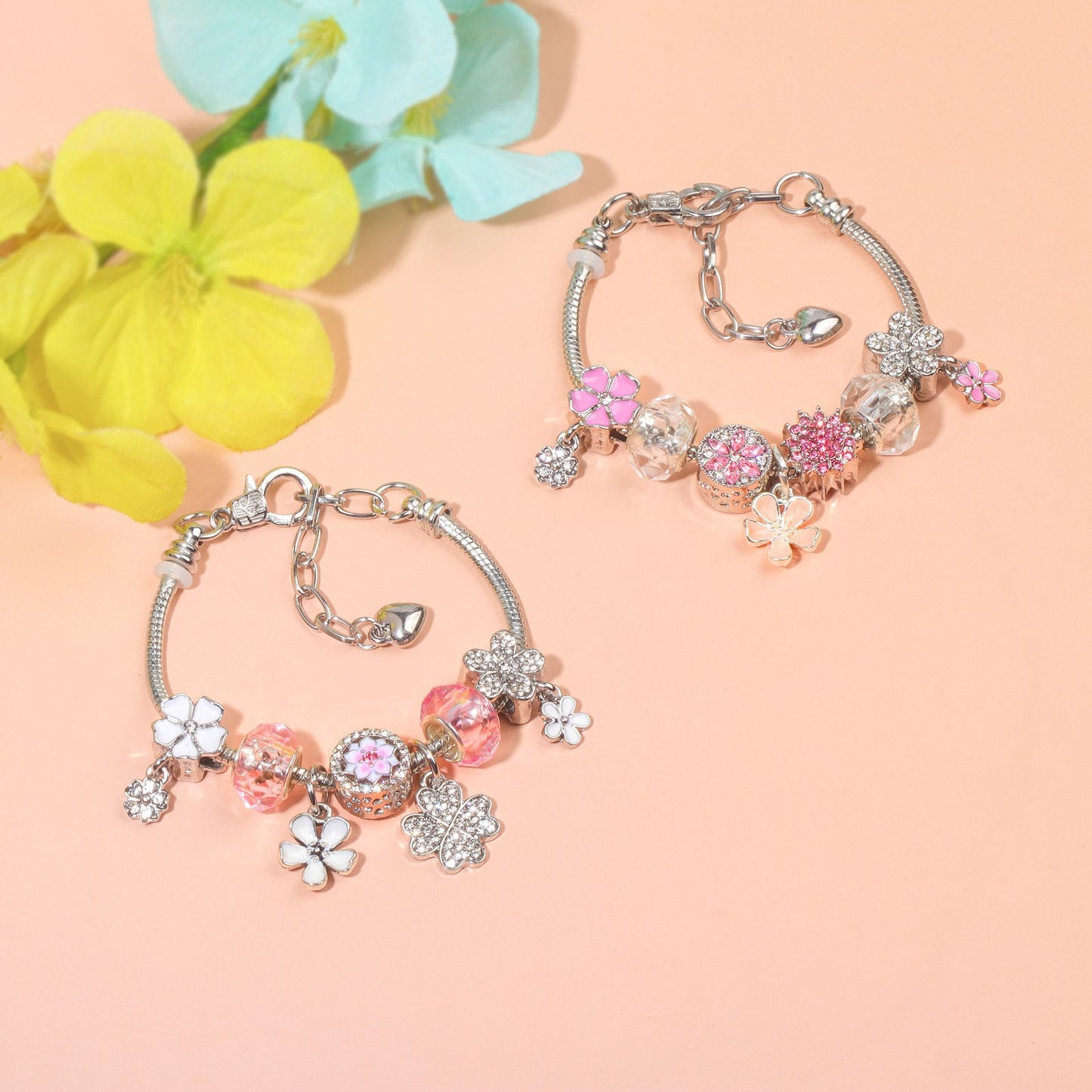 Chic Camellia Bead Charm DIY Bracelet with Crystal(white flower-17cm)