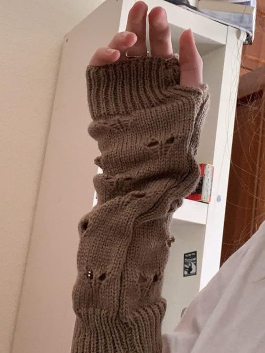 Fairytale retro accessories - crocheted gloves with a weathered look