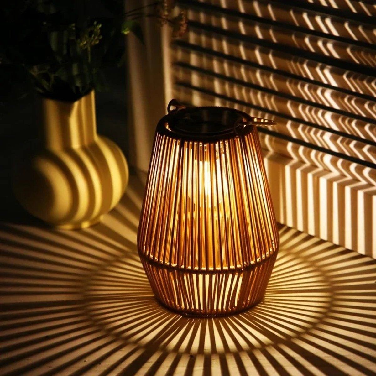 2 Pieces Woven Solar LED Hanging Garden Lights, Hand Woven Waterproof Tree Pendant Lamps for Patio, Yard and Outdoor Decor