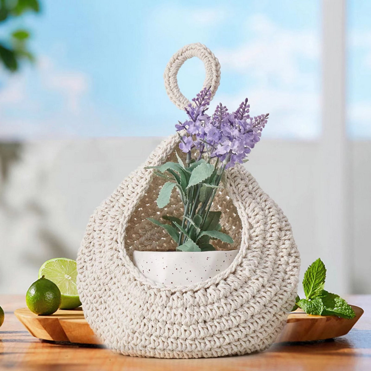 Woven Breads Baskets, Oval Small Fruit Baskets, Stackable Plastic Wicker Baskets for Serving Vegetables, Kitchen, Restaurant, Outdoor, Imitation Rattan, 1 Pcs, 7.48x5.11x2.75 9.84" x 7.87" Beige