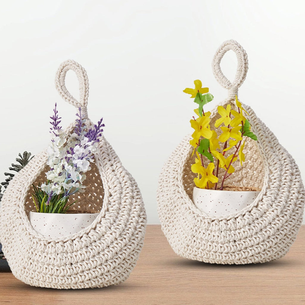 Woven Breads Baskets, Oval Small Fruit Baskets, Stackable Plastic Wicker Baskets for Serving Vegetables, Kitchen, Restaurant, Outdoor, Imitation Rattan, 1 Pcs, 7.48x5.11x2.75 12.99" x 10.63" Beige