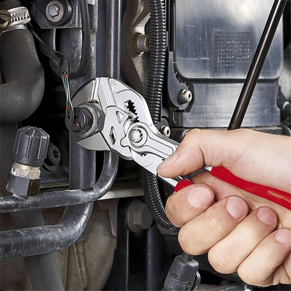 Industrial grade water pump pliers  adjustable anti slip tooth design multifunctional pipe pliers wrench household maintenance tool  7-Inch