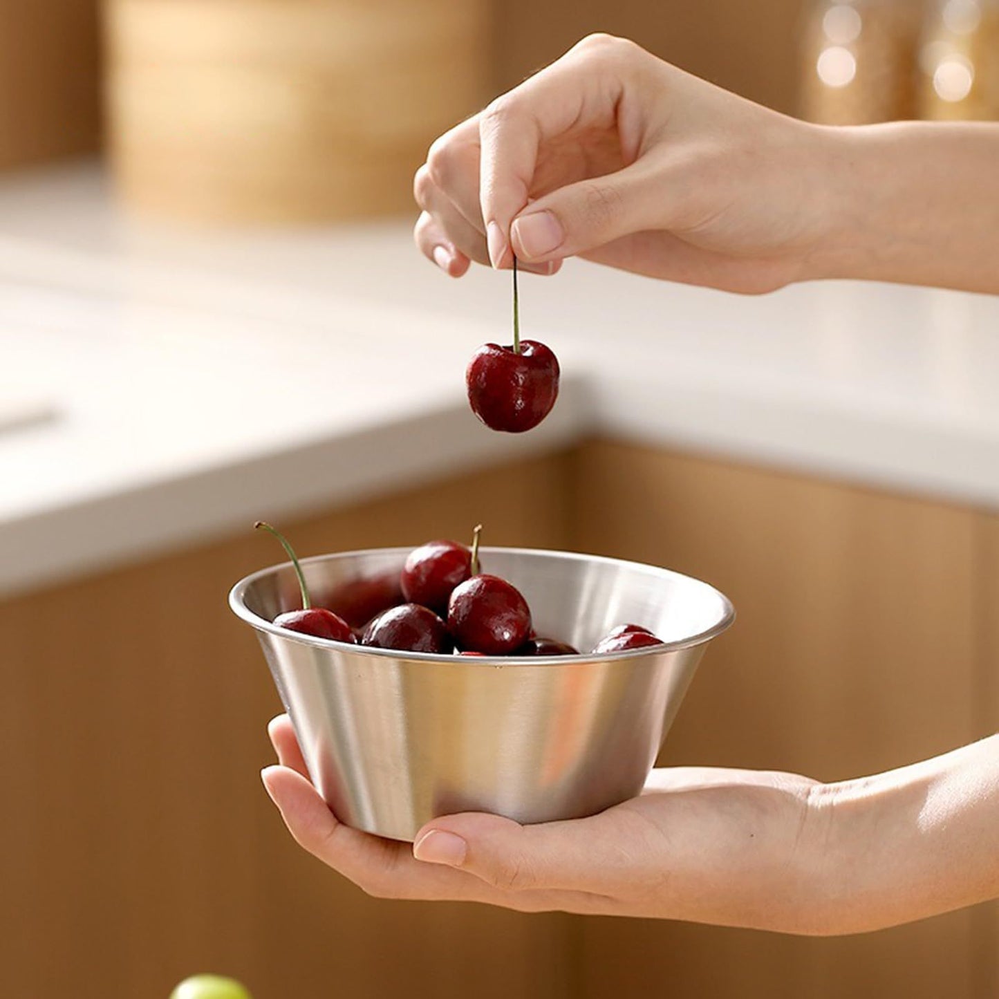 Berry Baskets, Mini Strainer with Bowl, Stainless Steel Can Colander Small Container for Berries, Strawberry, Grape, Cherry, Dishwasher Safe（16cm）