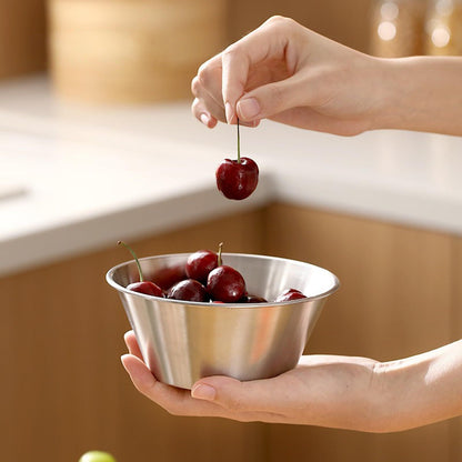 Berry Baskets, Mini Strainer with Bowl, Stainless Steel Can Colander Small Container for Berries, Strawberry, Grape, Cherry, Dishwasher Safe（16cm）