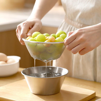 Berry Baskets, Mini Strainer with Bowl, Stainless Steel Can Colander Small Container for Berries, Strawberry, Grape, Cherry, Dishwasher Safe（16cm）