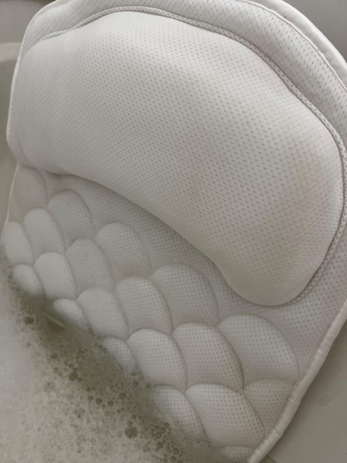 Bathtub Spa Pillow Bath Pillows for tub, with Non-Slip 6 Large Strong Suction Cups, Free Machine Washable Bag