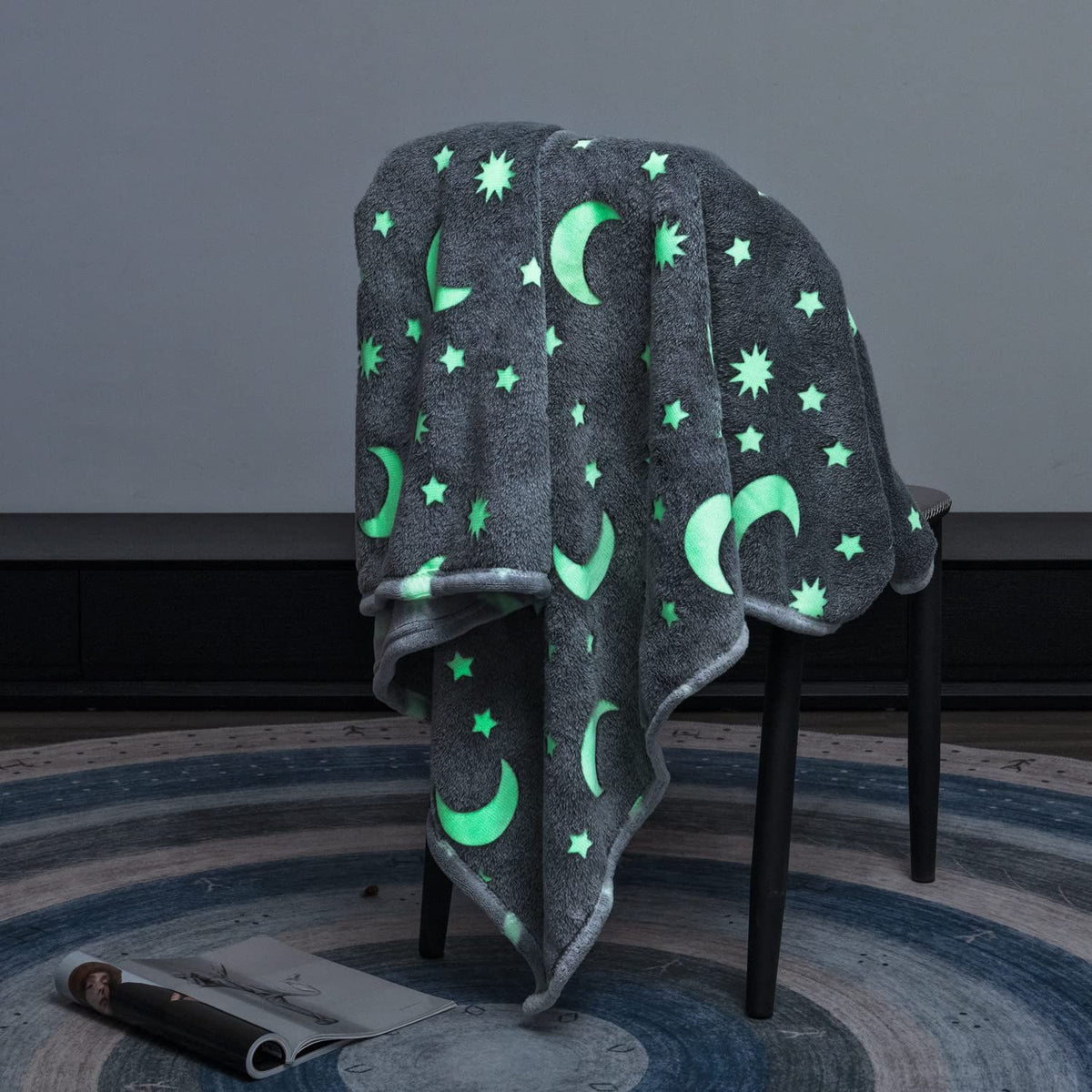 Super Soft Fuzzy Plush Flannel for Girls and Boys Sleeping Snuggle Blanket,All Seasons for Bed or Sofa,152*127CM (Pink Moon)
