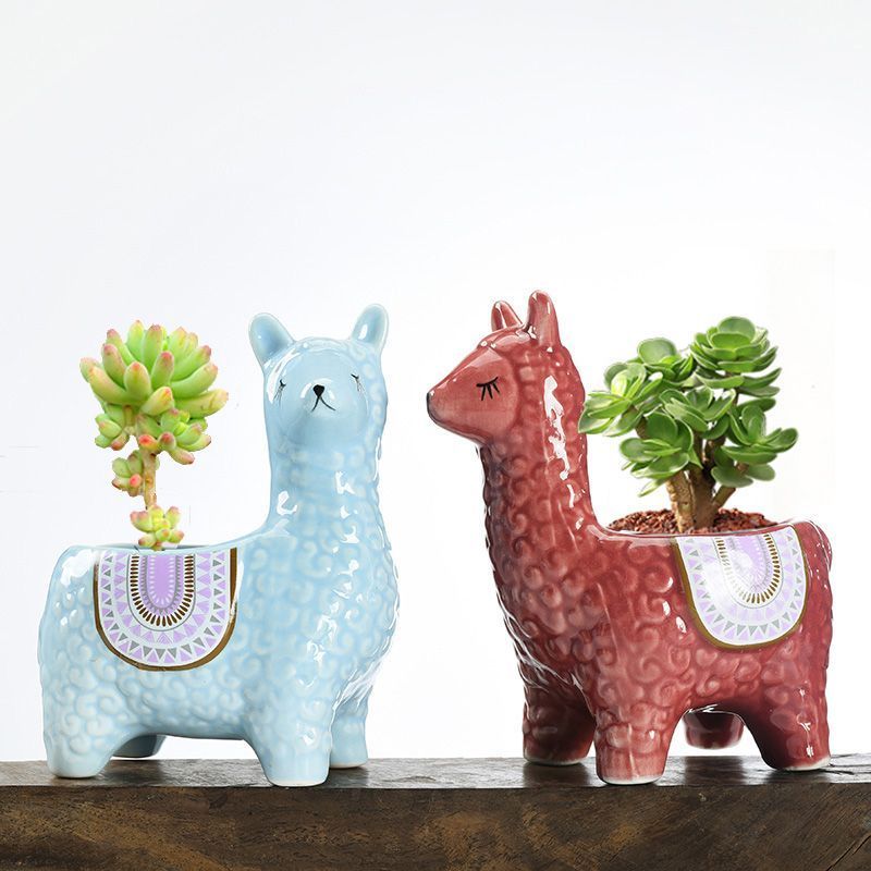 Alpaca White Ceramic Planter