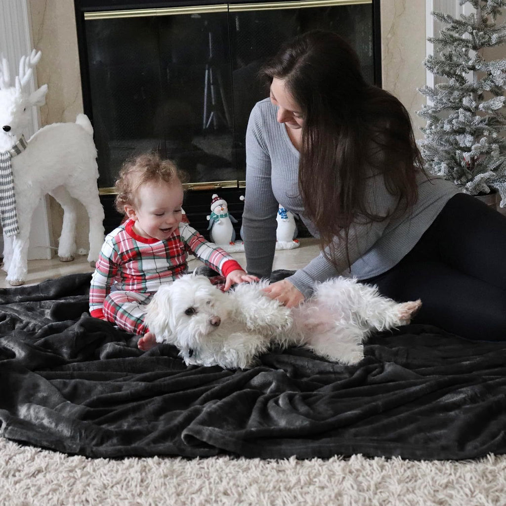 Premium Flannel Fleece Throw Rug, Fluffy Warm Cozy Blanket For Bed, Sofa And Daily Snuggling, Red, 150X200cm, Size L, Durable Household Textile
