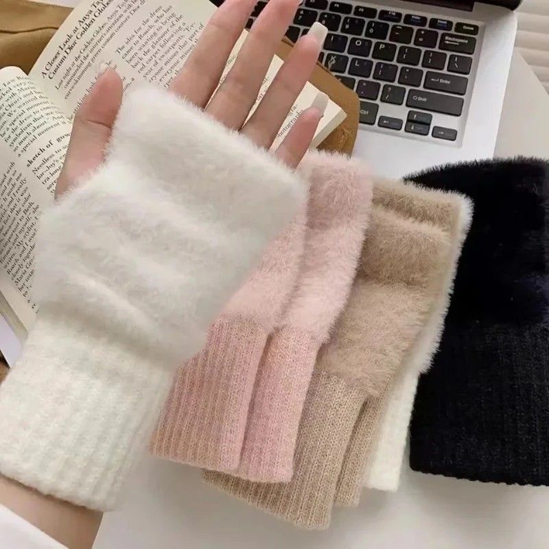 Women's Comfortable Fingerless Gloves - Soft, Warm, and Fashionable Pure White Winter Gloves, Suitable for Cold Weather or Casual Wear, Hand Washable, Ladies' Gloves.BLACK