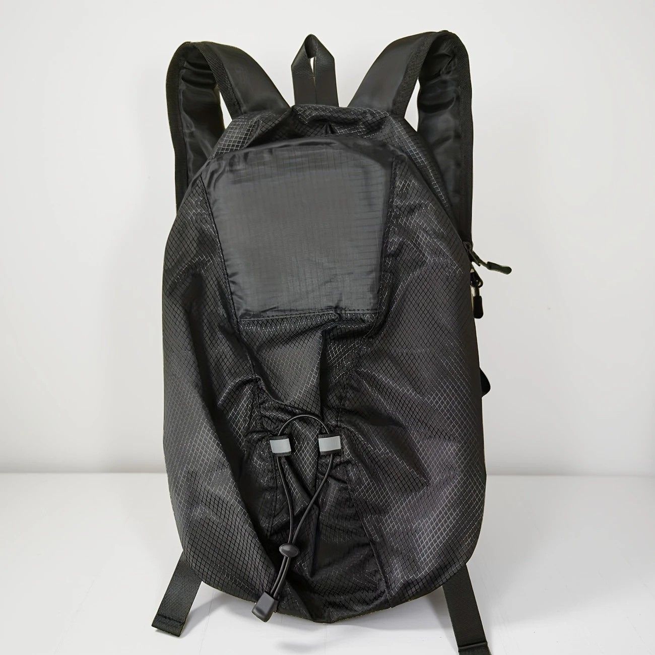 15L Backpack with USB Charging & Smart LED Turn Signals, Waterproof Cycling Commuter Daypack, Lightweight Nylon, Safety Reflective(black)