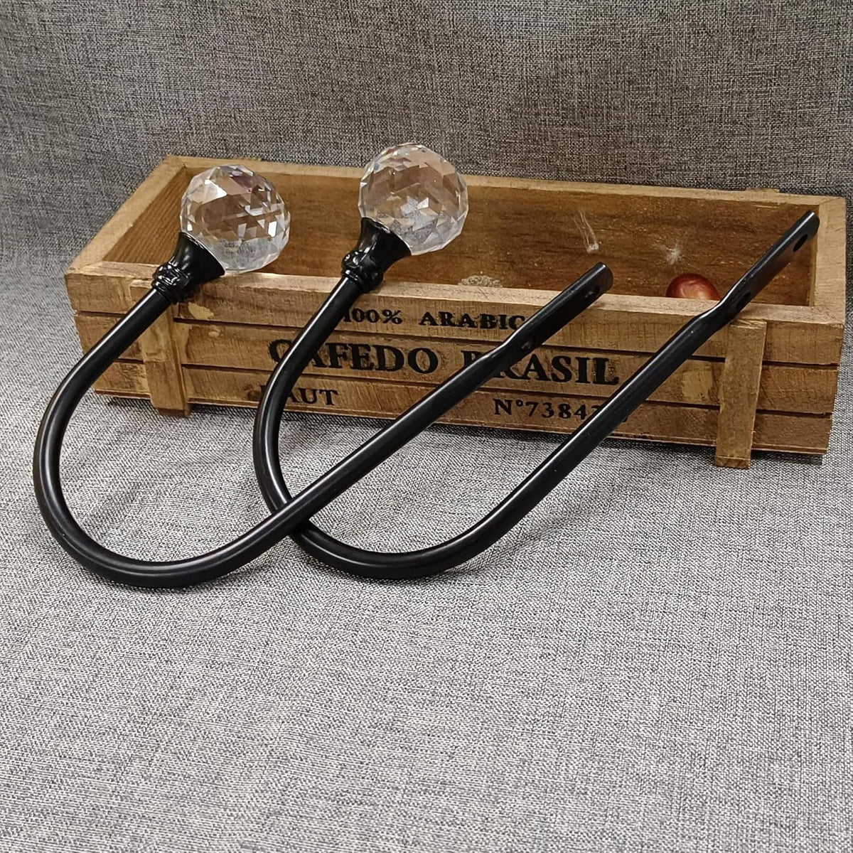 2 x Heavy Duty U Shaped Metal Curtain Holdbacks Curtain Tiebacks with Clear Crystal Ball Pull Backs Curtain Holders or Drapes (Black)