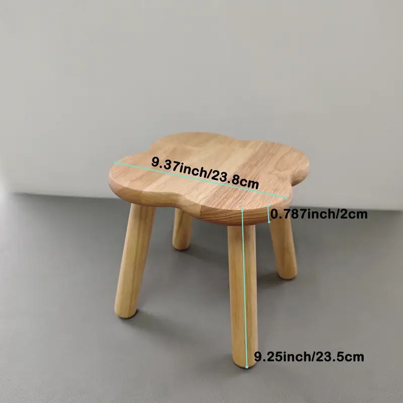 Versatile Solid Wood Low Stool with Flower-Shaped Seat for Entryway, Living Room, Patio, and Kids' Seating (Walnut, L(30*30*28cm))