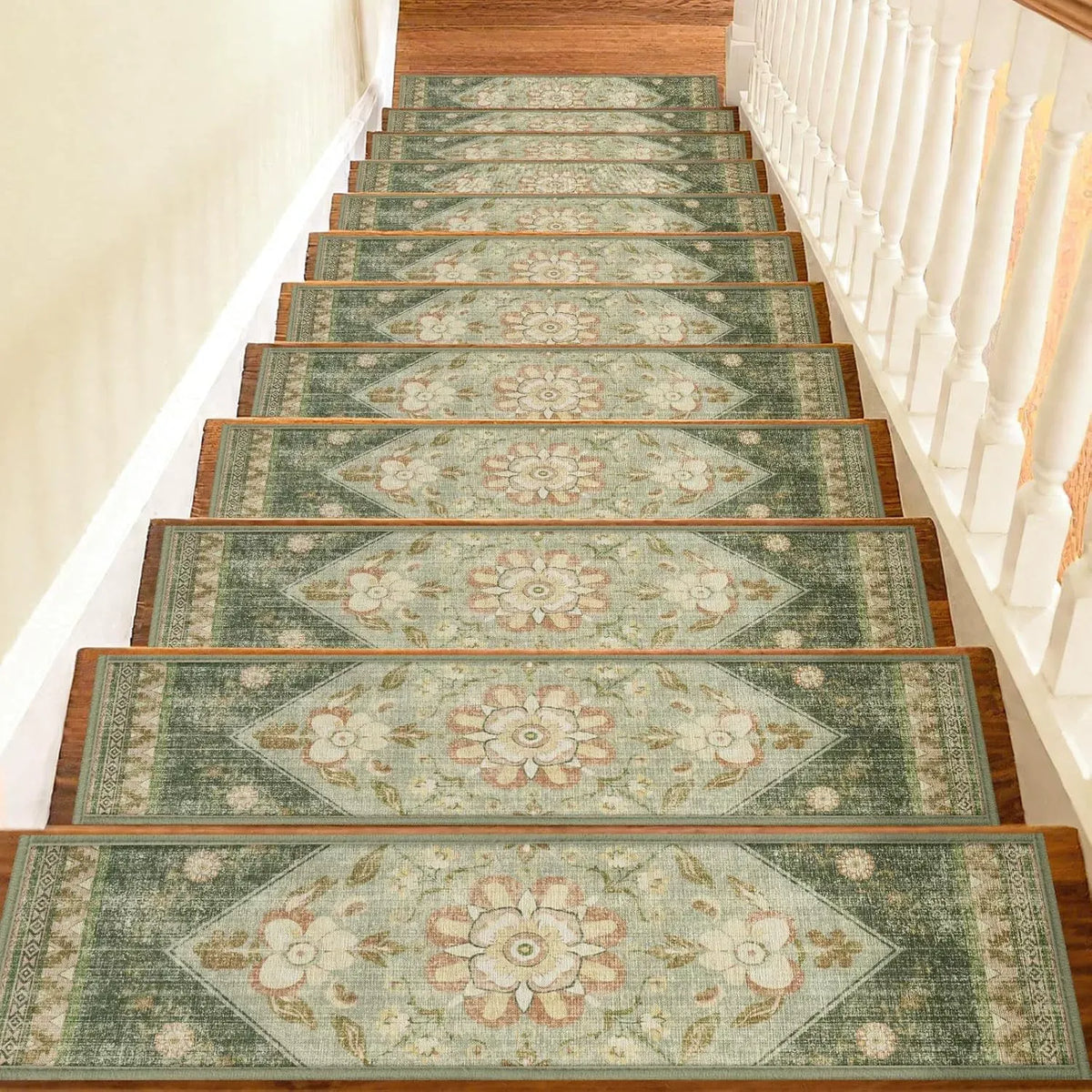 4Pcs 20 x 80cm Vintage Persian Stair Tread Rugs Crystal Velvet Non Slip Step Mats for Stairs