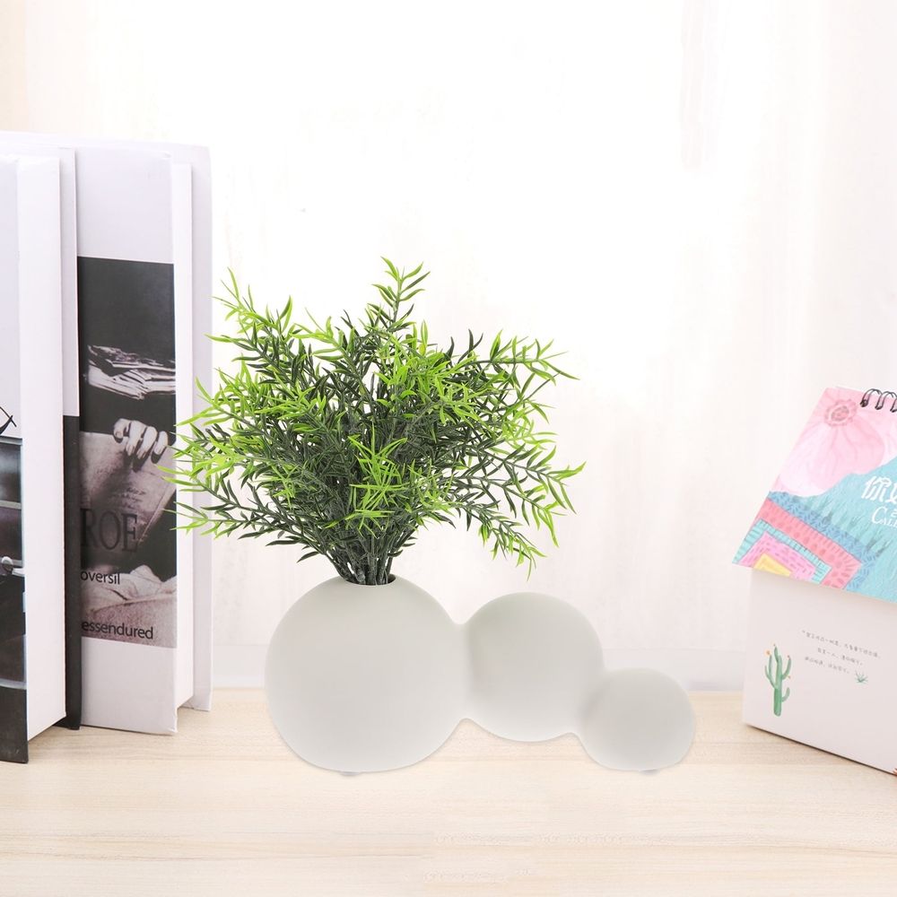 Creative Ceramic Vase for Artificial Flowers and Fresh Bouquets