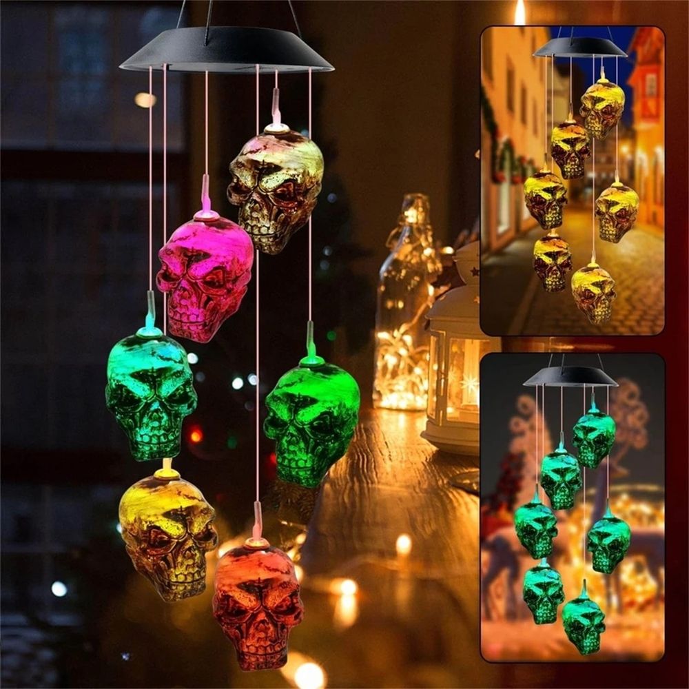 Solar LED Skull Wind Chime for Outdoor Garden Decor, Color Changing Night Light with 6 Skulls, Auto Charging and Light Sensor for Patio Yard Porch