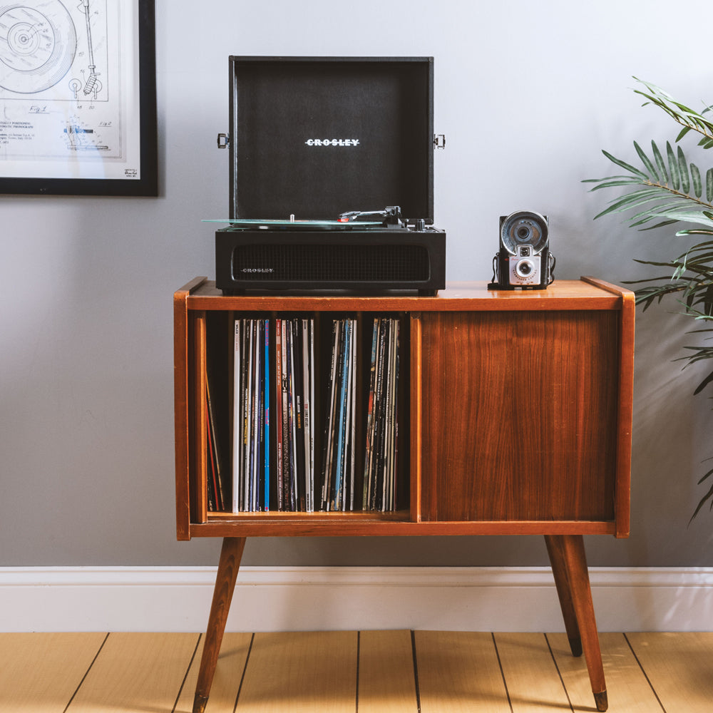 Crosley Voyager Bluetooth Portable Turntable - Black + Bundled Majority D40X Bluetooth Speakers - Black