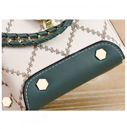 White Stylish Korean Minimalist Crossbody Bag - Elegant Small Square Shoulder Bag with Phone Pocket