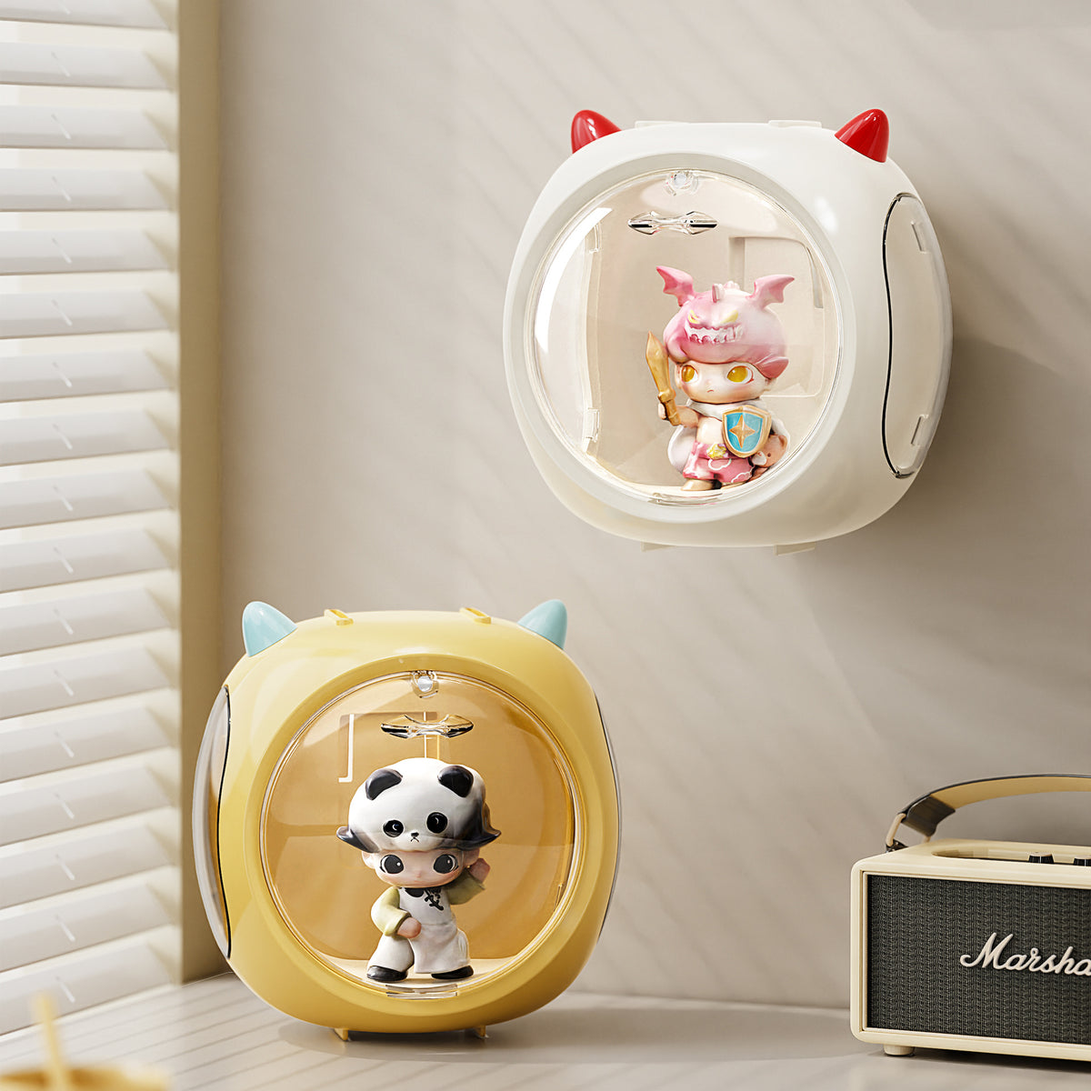 Beige And Red Horn Acrylic Blind Box Display Case - Transparent Dustproof Storage for Figures and Collectibles(The model is a shooting prop and is not included)