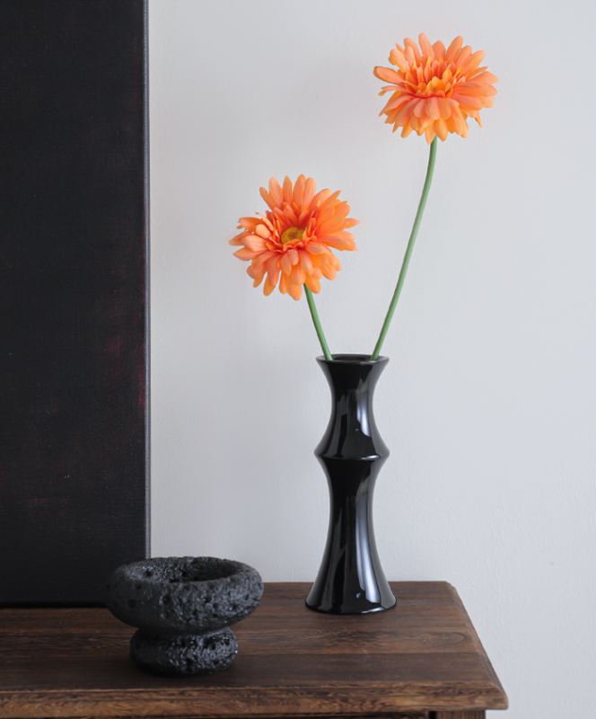 Glossy Black Ceramic Vase - Unique Bamboo-Look Design (20x8x5.5cm)