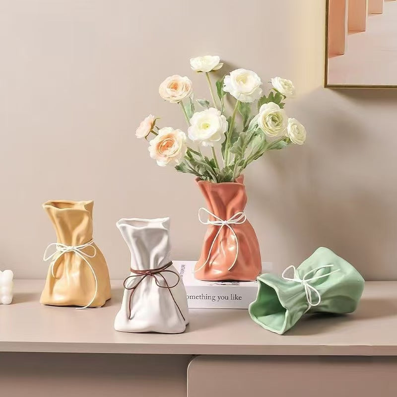 Coffee And White Chic Money Bag Inspired Vase - Modern Resin Decorative Flower Holder & Tabletop Accent(Use the mobile phone as a reference for size)