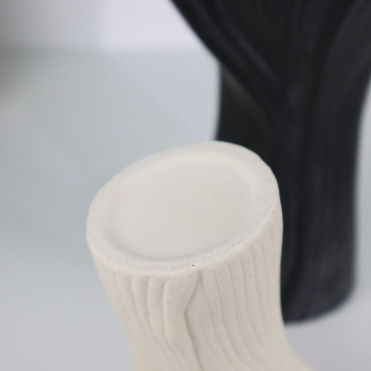 White Elegant Off-White Ceramic Vase - Modern Sculptural Flower Holder with Wide Fluted Opening