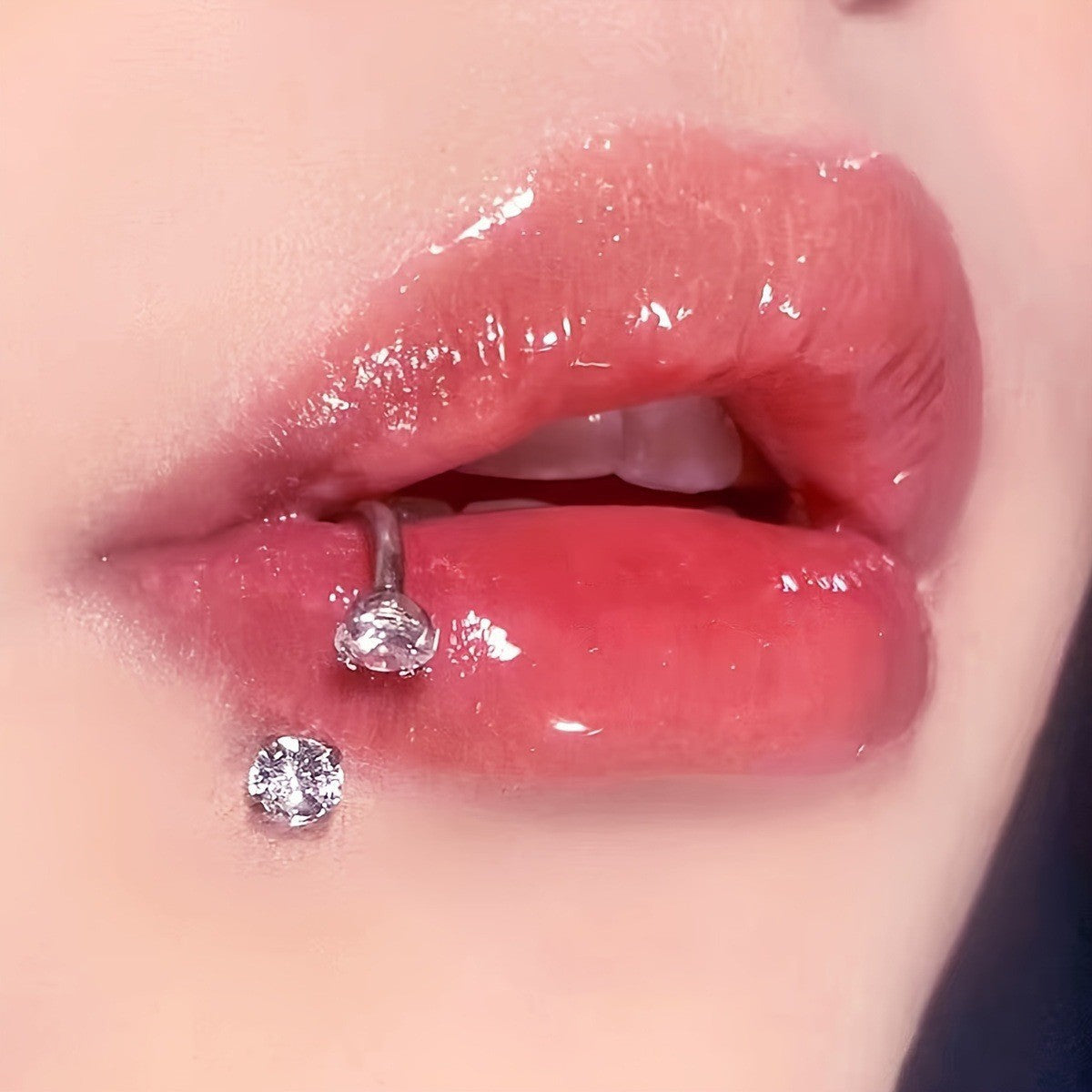 2-PCS Pomegranate red G23 Titanium Horseshoe Ring with 5A Zircon Internal Thread for Nose Ear Lip Septum Piercing Hypoallergenic Jewelry for Local Trendsetters