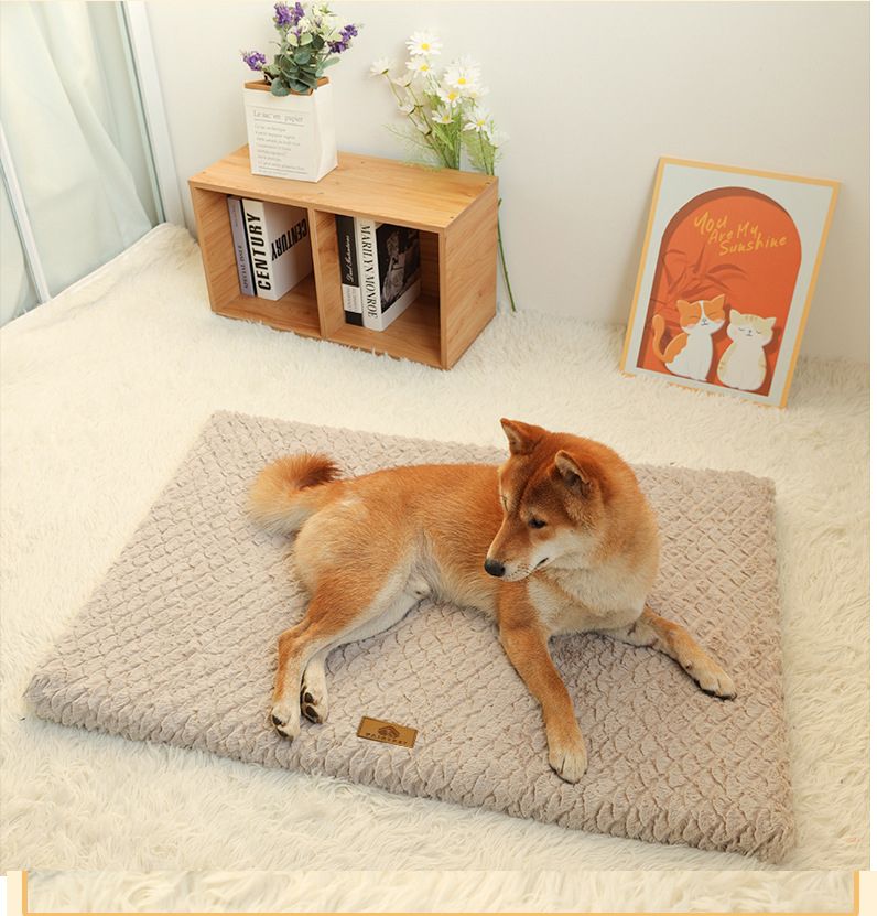 Silver-gray M size Pet Dog Bed Mat - Plush Short Fur Cover with Wave Foam Padding - Washable Removable Cover, Non-Slip Base, Warm Winter Cushion for Dogs and Cats, Multiple Sizes