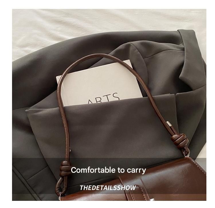 Black French Chic Baguette Shoulder Bag Women’s Minimalist Crossbody Bag with Premium Feel