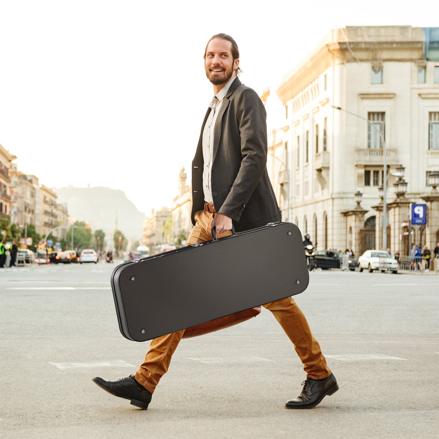 VEVOR Electric Guitar Hard Case, 1095 mm Rectangular Guitar Hard Case, With Lock Latch Keys Handle, PVC Padding Soft Lining Water-Resistant Hard Shell Guitar Cases, for 990 mm Electric Guitars, Black